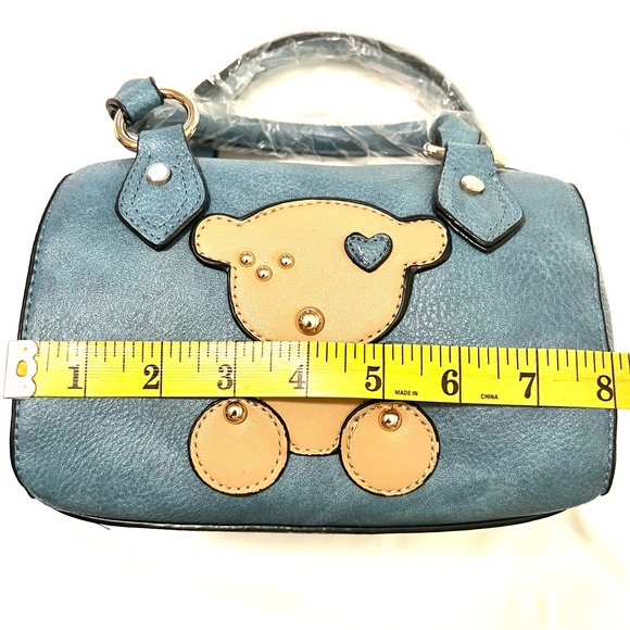 Winking Bear Crossbody and Wristlet Wallet 3 Piece Bundle - New - Picture 13 of 16